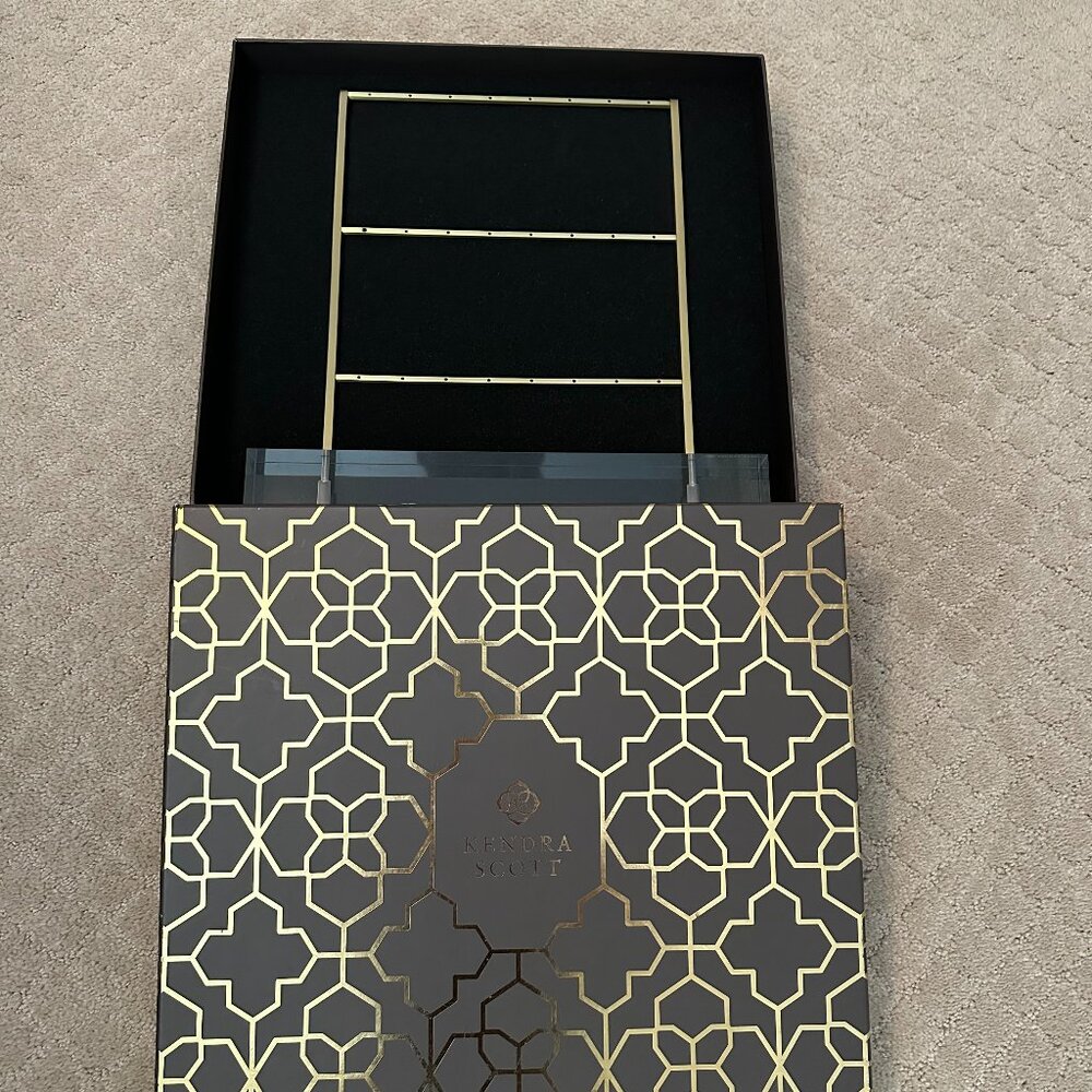 Kendra Scott Earring Holder